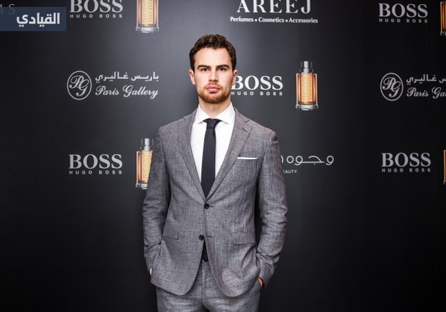 تيو جايمس الوجه الجديد لعطر BOSS THE SCENT في زيارة خاصة إلى دبي